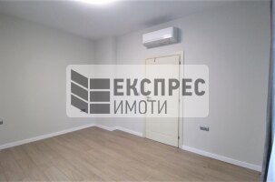 Обзаведен, Тристаен апартамент, Център