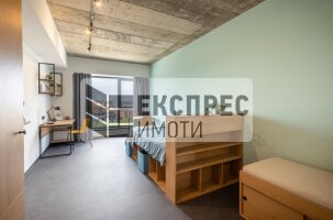 Нов, Обзаведен Четиристаен апартамент, Окръжна болница