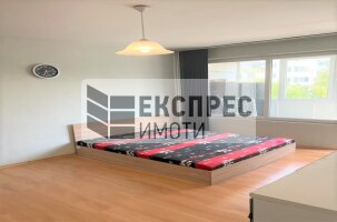 Обзаведен, Двустаен апартамент, Окръжна болница