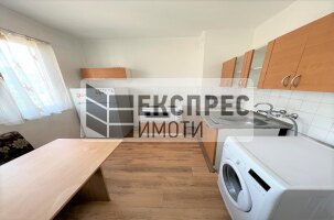 Обзаведен, Двустаен апартамент, Окръжна болница