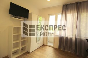Нов, Обзаведен Четиристаен апартамент, Окръжна болница