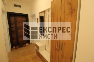 Нов, Обзаведен Четиристаен апартамент, Окръжна болница