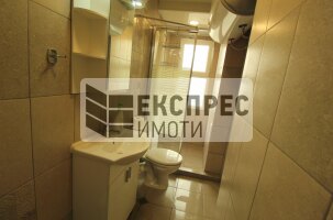 Нов, Обзаведен Четиристаен апартамент, Окръжна болница