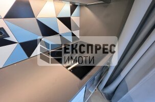 Нов, Обзаведен Четиристаен апартамент, Окръжна болница
