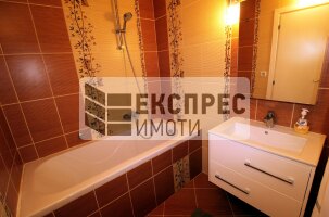 Luxurious, Furnished 3 bedroom apartment, Center