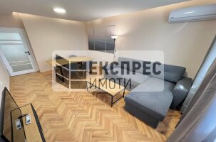 Обзаведен Тристаен апартамент, Окръжна болница