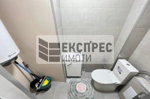 Обзаведен Тристаен апартамент, Окръжна болница