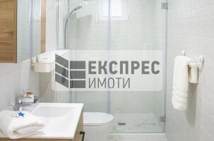 Neu, Möbliert, Luxuriös 2 Schlafzimmer Wohnung, Red Square