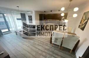 Обзаведен Тристаен апартамент, Окръжна болница