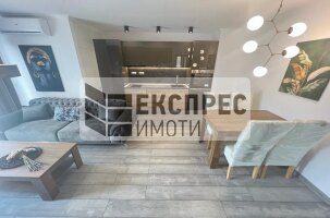 Обзаведен Тристаен апартамент, Окръжна болница