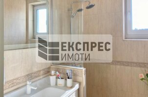 Neu, Möbliert, Luxuriös 1 Schlafzimmer Wohnung, Opera Varna