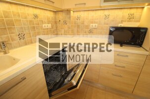 Luxury Furnished 2 bedroom apartment, Regional hospital