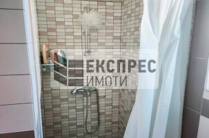 Обзаведен Двустаен апартамент, Операта