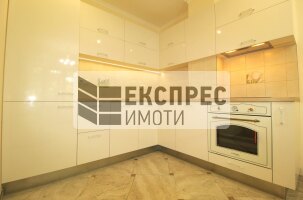 Луксозно, Обзаведен Двустаен апартамент, Окръжна болница