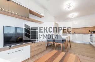  1 Schlafzimmer Wohnung, Trakata