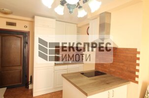 Möbliert 1 Schlafzimmer Wohnung, Center