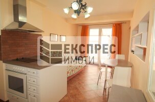 Möbliert 1 Schlafzimmer Wohnung, Center