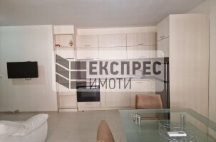 Обзаведен, Двустаен апартамент, Окръжна болница