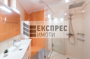  2 Schlafzimmer Wohnung, Greek area