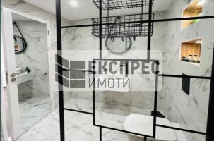 Обзаведен, Нов, Луксозен Тристаен апартамент, Гръцка махала
