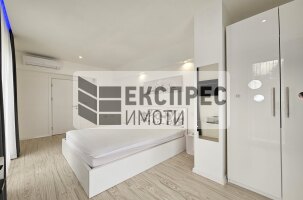  Haus, Trakata