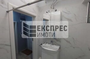 Обзаведен Четиристаен апартамент, Операта