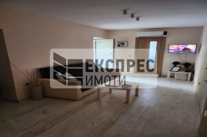 Обзаведен Двустаен апартамент, Операта