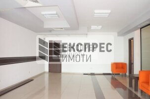  Büro, Izgrev