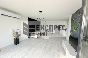 Нов, Обзаведен Тристаен апартамент, Бриз