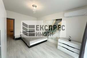 Нов, Обзаведен Тристаен апартамент, Бриз