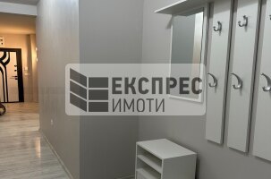 Нов, Обзаведен Тристаен апартамент, Бриз