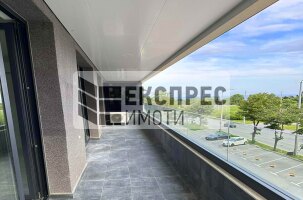 Нов, Обзаведен Тристаен апартамент, Бриз