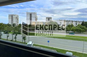 Нов, Обзаведен Тристаен апартамент, Бриз