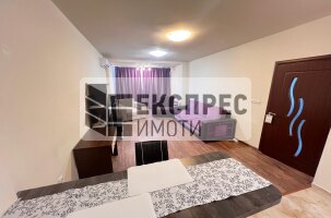 Möbliert 1 Schlafzimmer Wohnung, Regional hospital