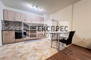 Möbliert 1 Schlafzimmer Wohnung, Regional hospital