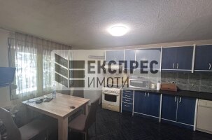 Möbliert, 3 Schlafzimmer Wohnung, Palace of Culture and Sports