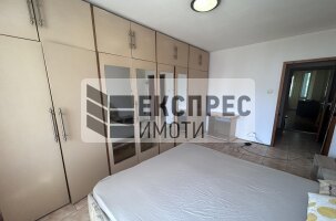 Möbliert, 3 Schlafzimmer Wohnung, Palace of Culture and Sports