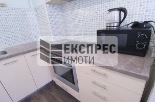 Обзавeден Тристаен апартамент, Окръжна болница