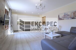 Луксозно, Обзаведен Тристаен апартамент, Окръжна болница