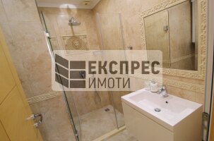 Луксозно, Обзаведен Тристаен апартамент, Окръжна болница