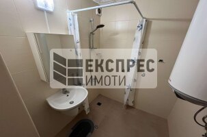 New, Furnished 2 Schlafzimmer Wohnung, Regional hospital