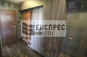 Обзаведен Тристаен апартамент, Левски