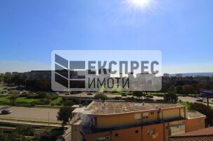 Обзаведен Тристаен апартамент, Левски