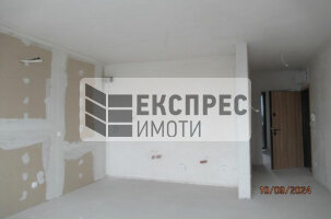 нов Двустаен апартамент, Сердика