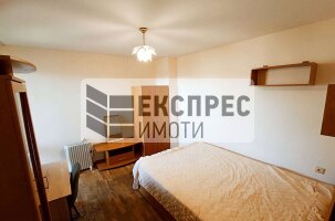 Обзаведен, Тристаен апартамент, Окръжна болница