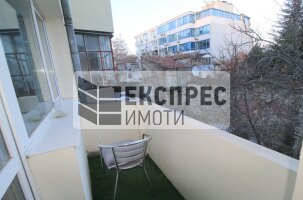 Обзаведен Четиристаен апартамент, Общината