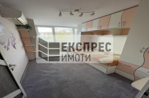  3 Schlafzimmer Wohnung, Chayka