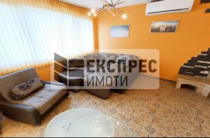  Studio, Regional hospital