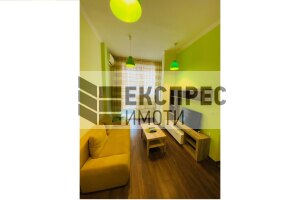 Обзавeден Двустаен апартамент, Цветен квартал