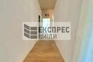  2 Schlafzimmer Wohnung, Trakata